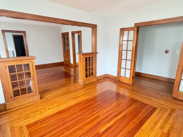 426 Chestnut St #1, New Britain, CT 06051