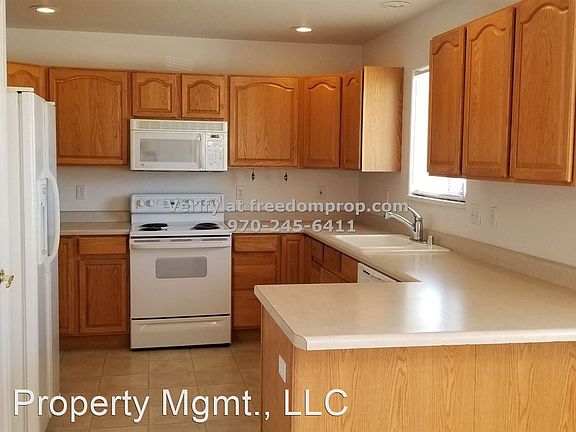 5th image of 303 Dogwood Dr
