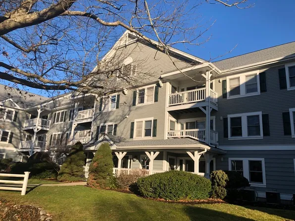 12 Meeting House Ln Unit 104, Scituate, MA 02066