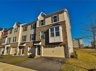 2300 Raya Way, Easton, PA 18045