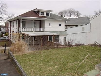 2nd image of 1425 Palm St