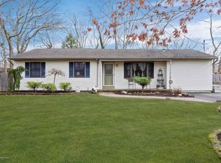 247 Hemlock Ln, Forked River, NJ 08731