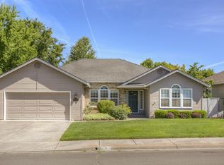 2471 Meadowcreek Dr, Medford, OR