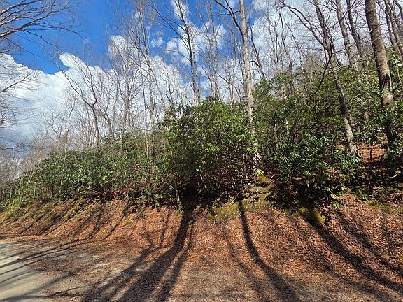 2nd image of 1104 Mill Creek Cir