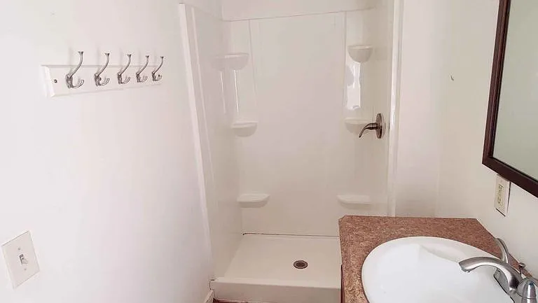 426 W Elm St #B — Photo 8
