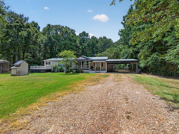 3rd image of 332 Pease Rd