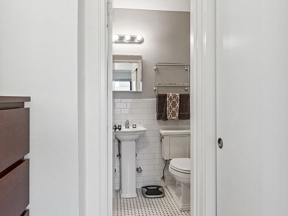 5th image of 165 W End Ave APT 27F