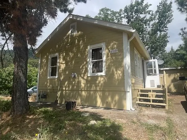 420 SW 4th Ave, Myrtle Creek, OR 97457
