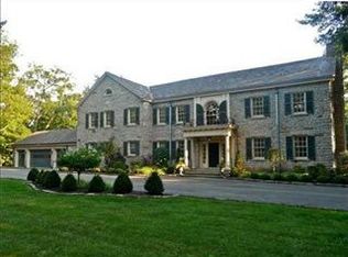 892 Persimmon Rd, Sewickley, PA 15143