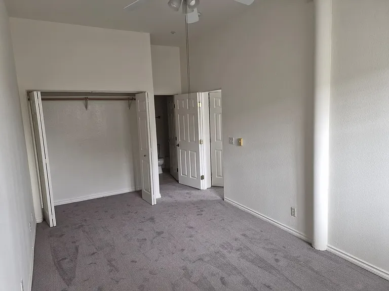 321 Robinson Ave #3 — Photo 5
