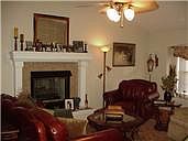4th image of 590 Myers Dr