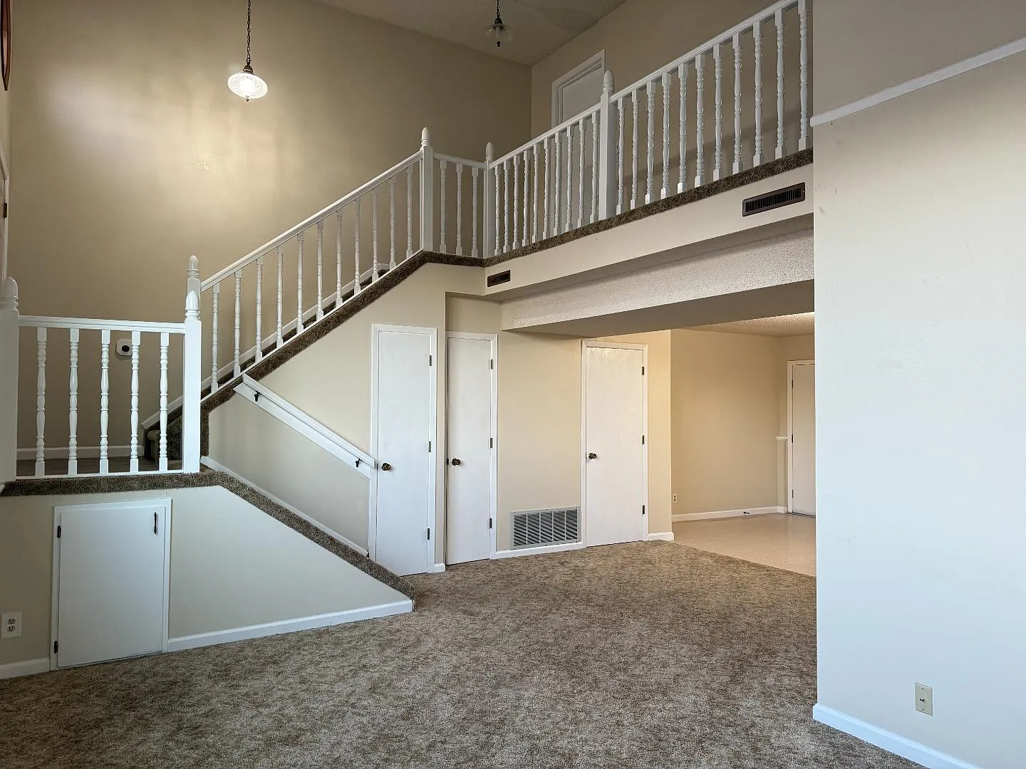 2616 N Fleming St - 04 — Photo 4