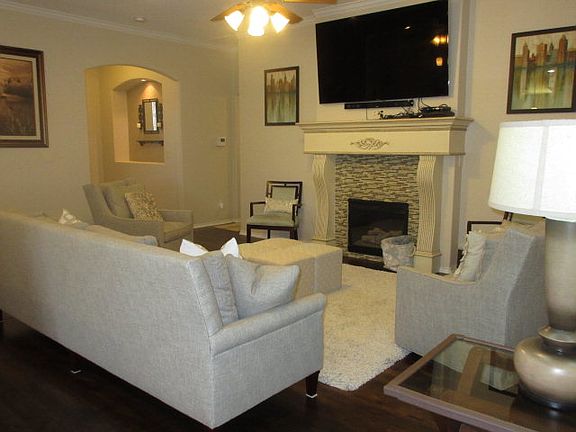 2nd image of 5713 San Saba Ave