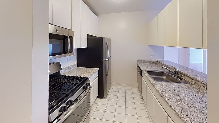 1st image of 175 E 96th St Penthouse F