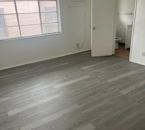 2nd image of 221 1/2 E Sonora St #221-1/2