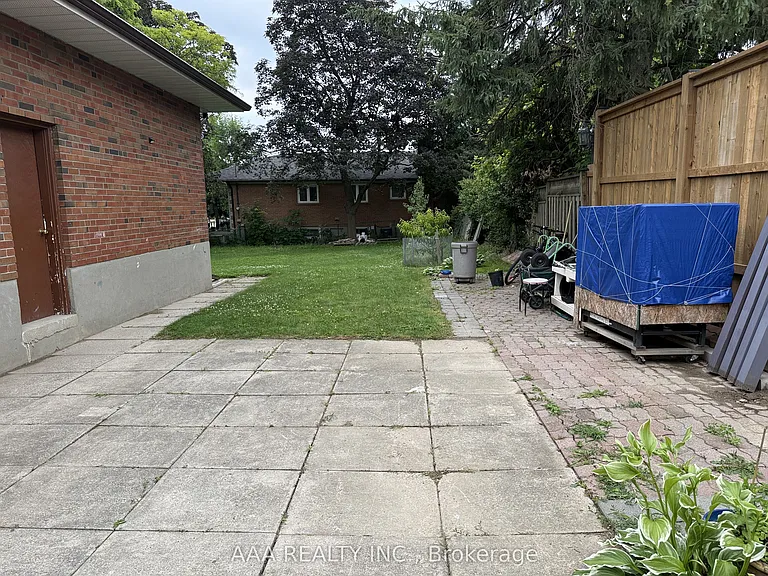 27 Kingsview Blvd #1 — Photo 21