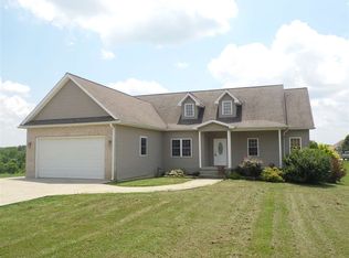 40 Timberland Pass, Bedford, IN 47421