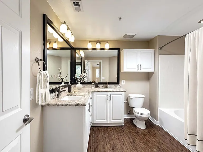 Cresterra Apartments — Photo 3