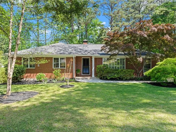 1424 Christmas Ln, Atlanta, GA 30329