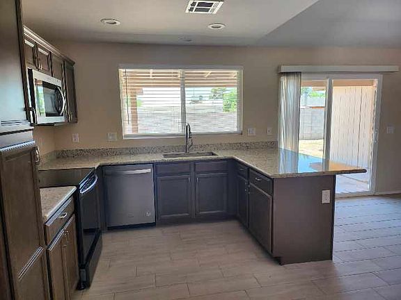 3rd image of 3131 N 72nd Ave