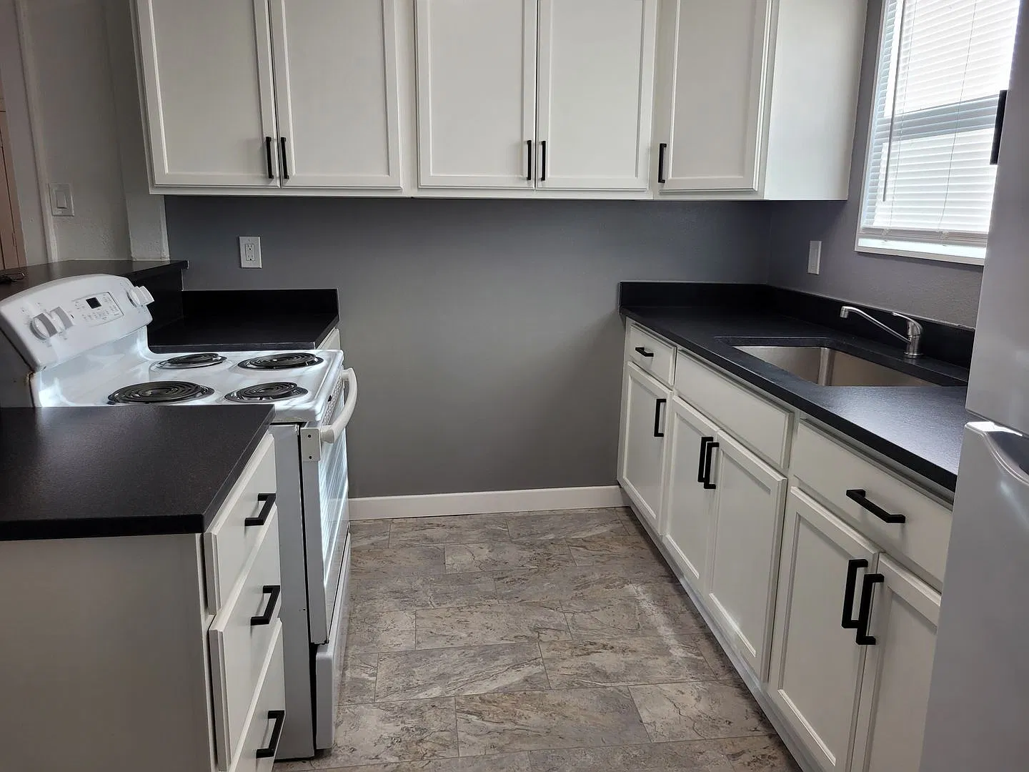 Charming 3-Bedroom Home with Spacious Backyard & Large Carport in Denver Heights! — Photo 4