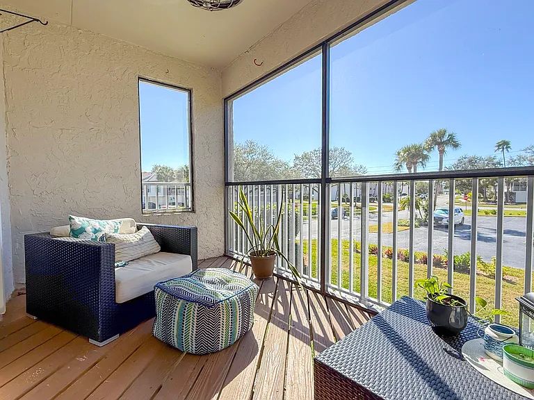 255 Capri Cir N #8 — Photo 20