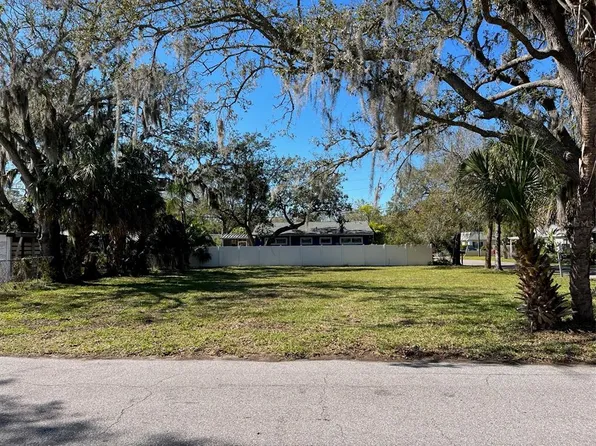 Bristol Ct Lot 2, Sarasota, FL 34237