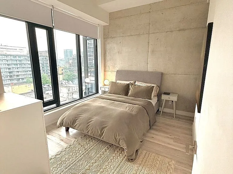 55 Ontario St #906 — Photo 8