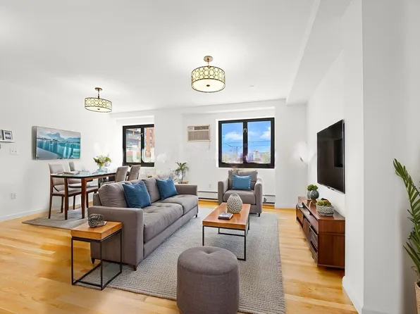 2570 East 17th Street image 11 of 25