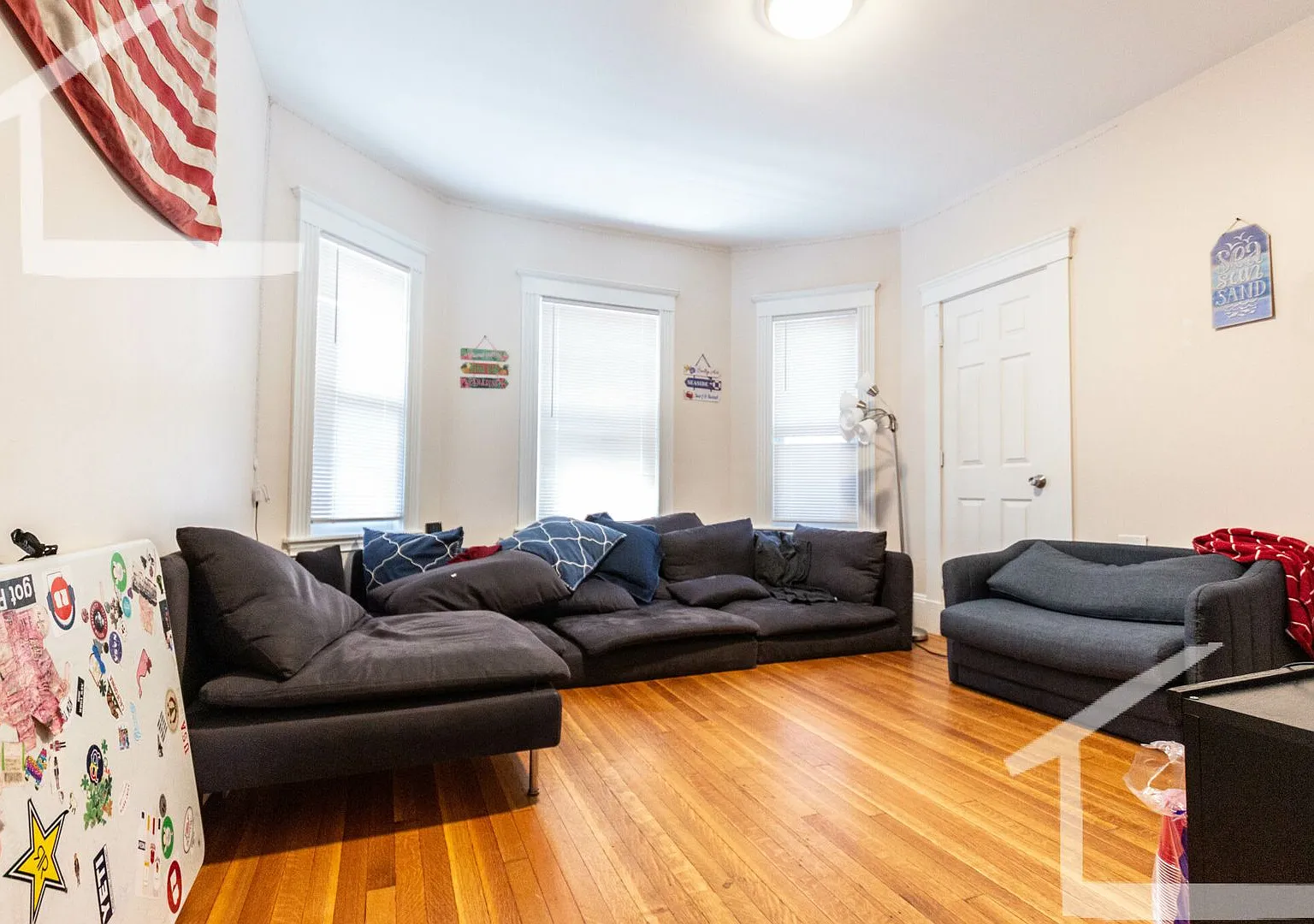 Freshly renovated. For you 9/1/26 — Photo 2