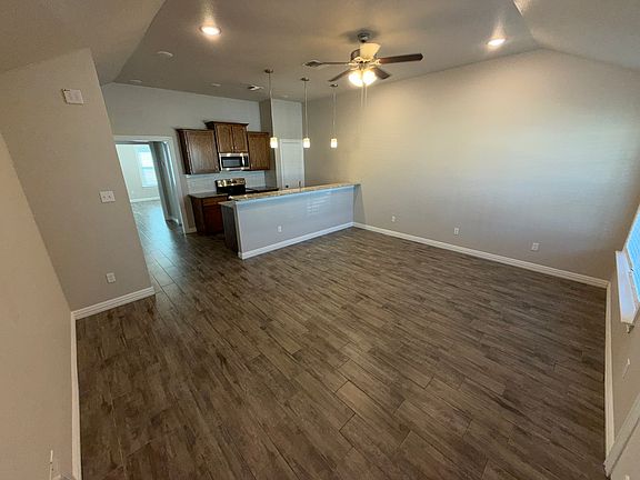 4th image of 3227 Bordon Dr