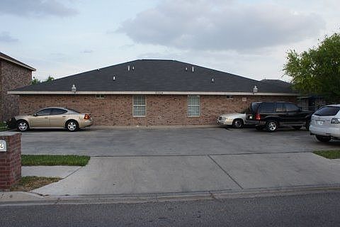 1st image of 2904 N 32nd St
