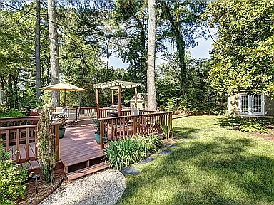 1204 Bobbiedell Ln — Photo 17