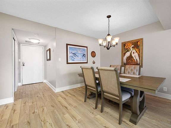 4th image of 1621 Gulf Blvd APT 706