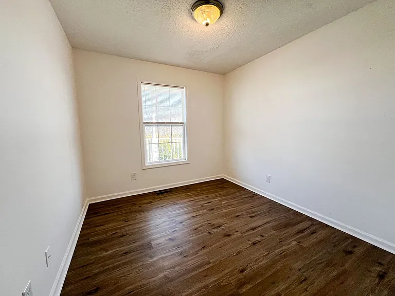 438 Cranklen Cir — Photo 23