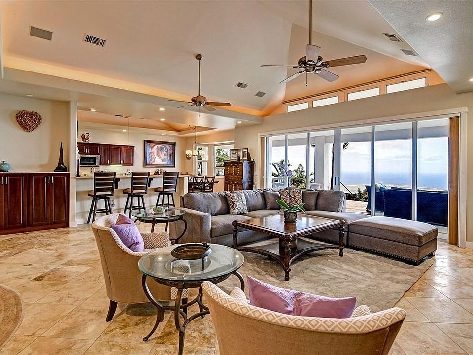 Kona Estate interior