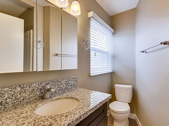 4th image of 4154-4158 Estrella Ave #4158-B