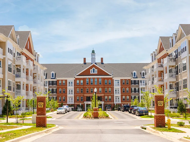 Welcome to The Designer Collection at Creekstone Village