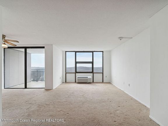 2nd image of 1 Scenic Dr Unit 1211