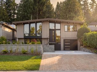1008 W 17th St, North Vancouver, BC V7P 1W2