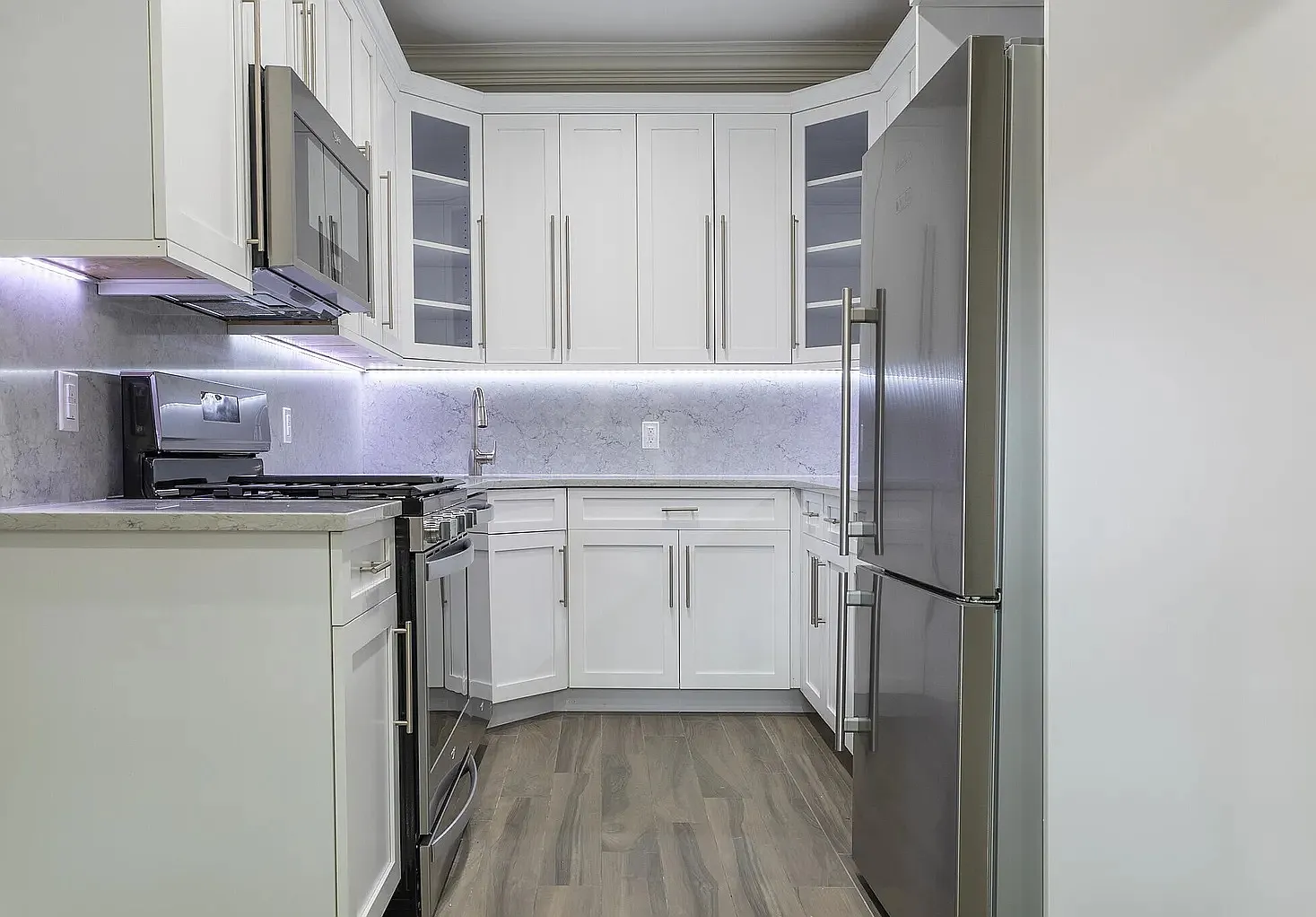 2 bed, 1.5 bath, 850 sqft, $1,350 — Photo 4