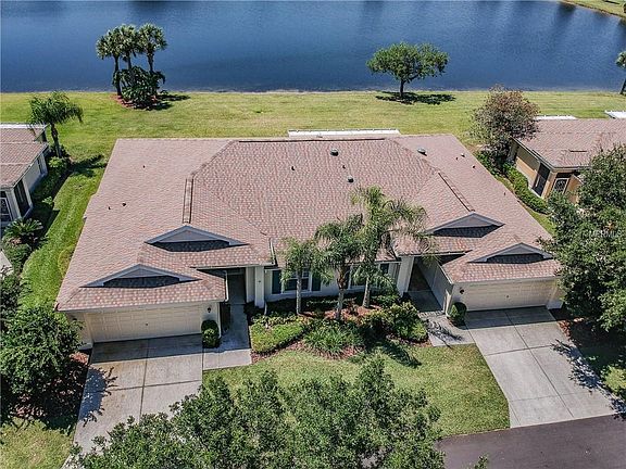 3rd image of 2214 Brookfield Greens Cir