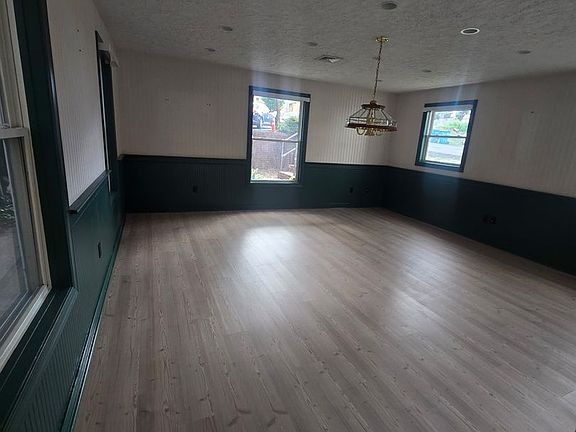 4th image of 247 S 8th St