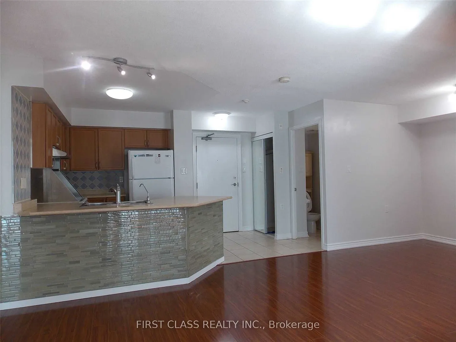 2 bed, $2,800 — Photo 3
