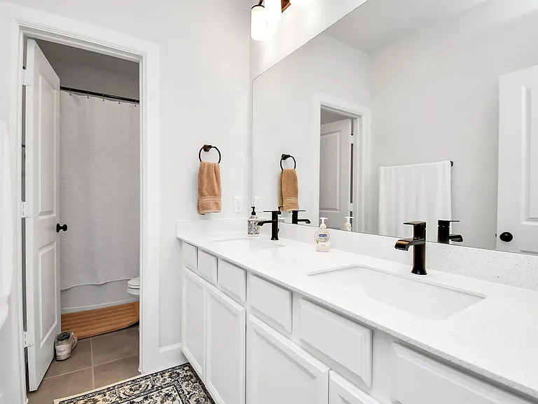 1538 Park Path Dr — Photo 33