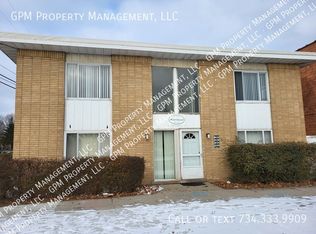 2432 Fort Park Blvd #2432, Lincoln Park, MI 48146