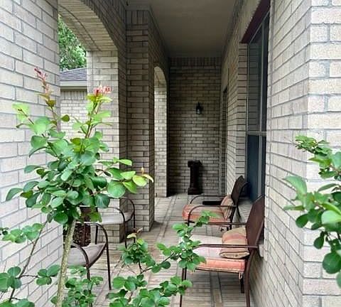 3rd image of 19707 Hollington Dr