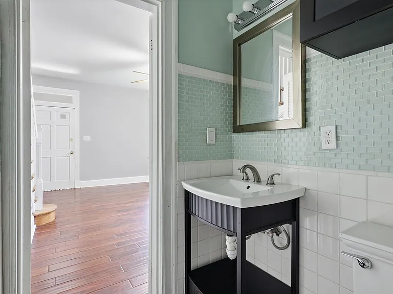 4130 Military Rd NW — Photo 16