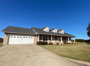 502 Cherokee Ln, Clarksville, AR 72830