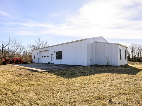 3226 W State Road 56, Salem, IN 47167